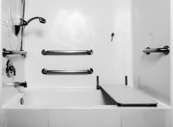 Accessible Tub Installation in Winchester